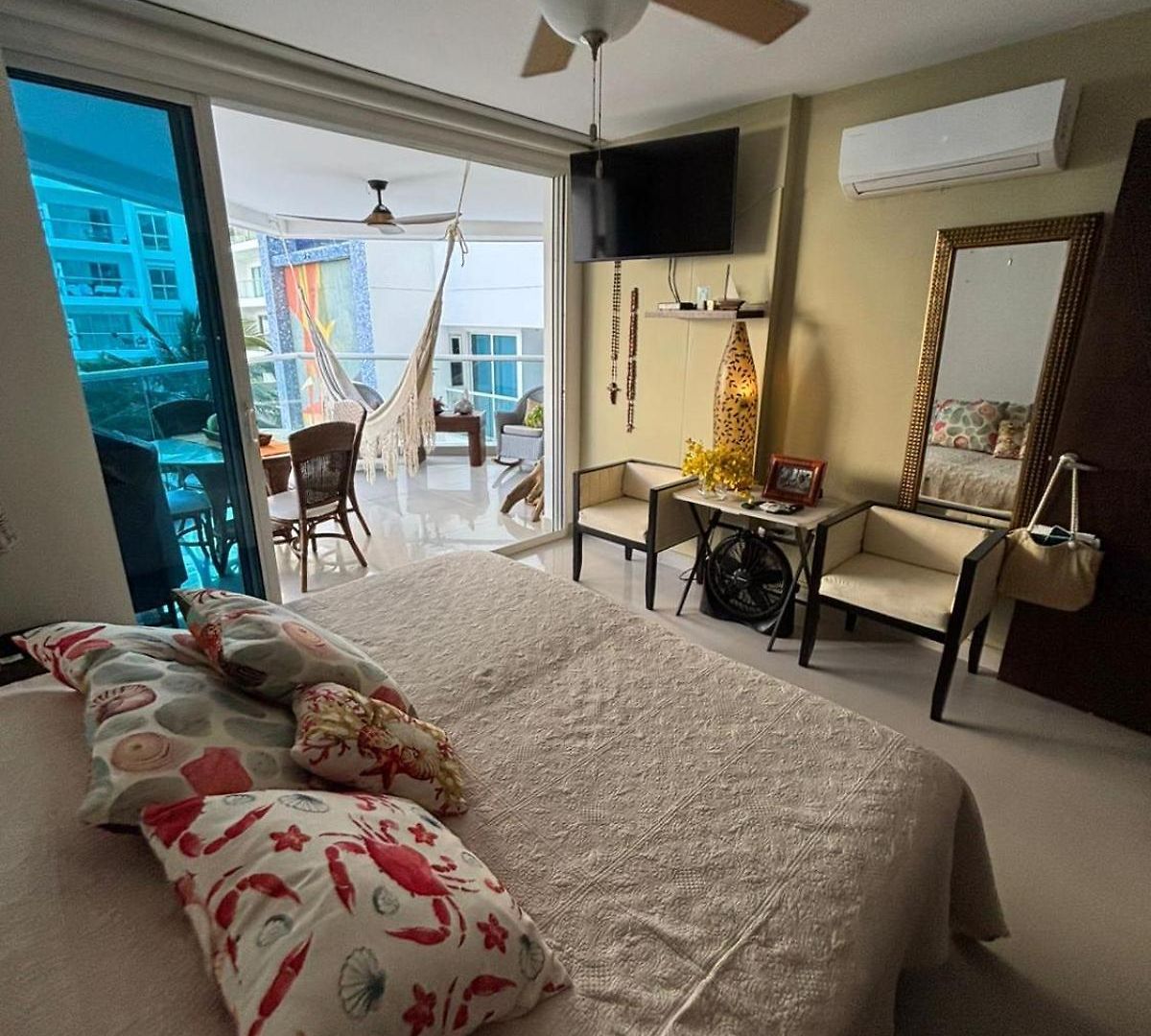 Beachfront Luxury Apartamento